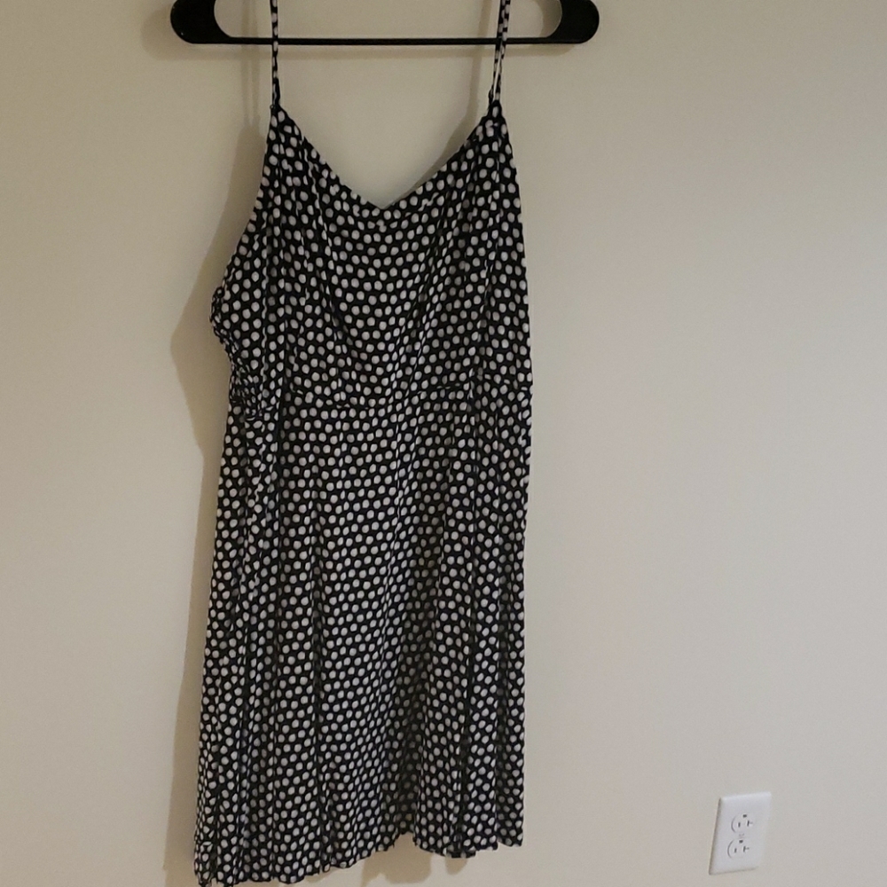 Black and white plus size seashell polka dot dress
